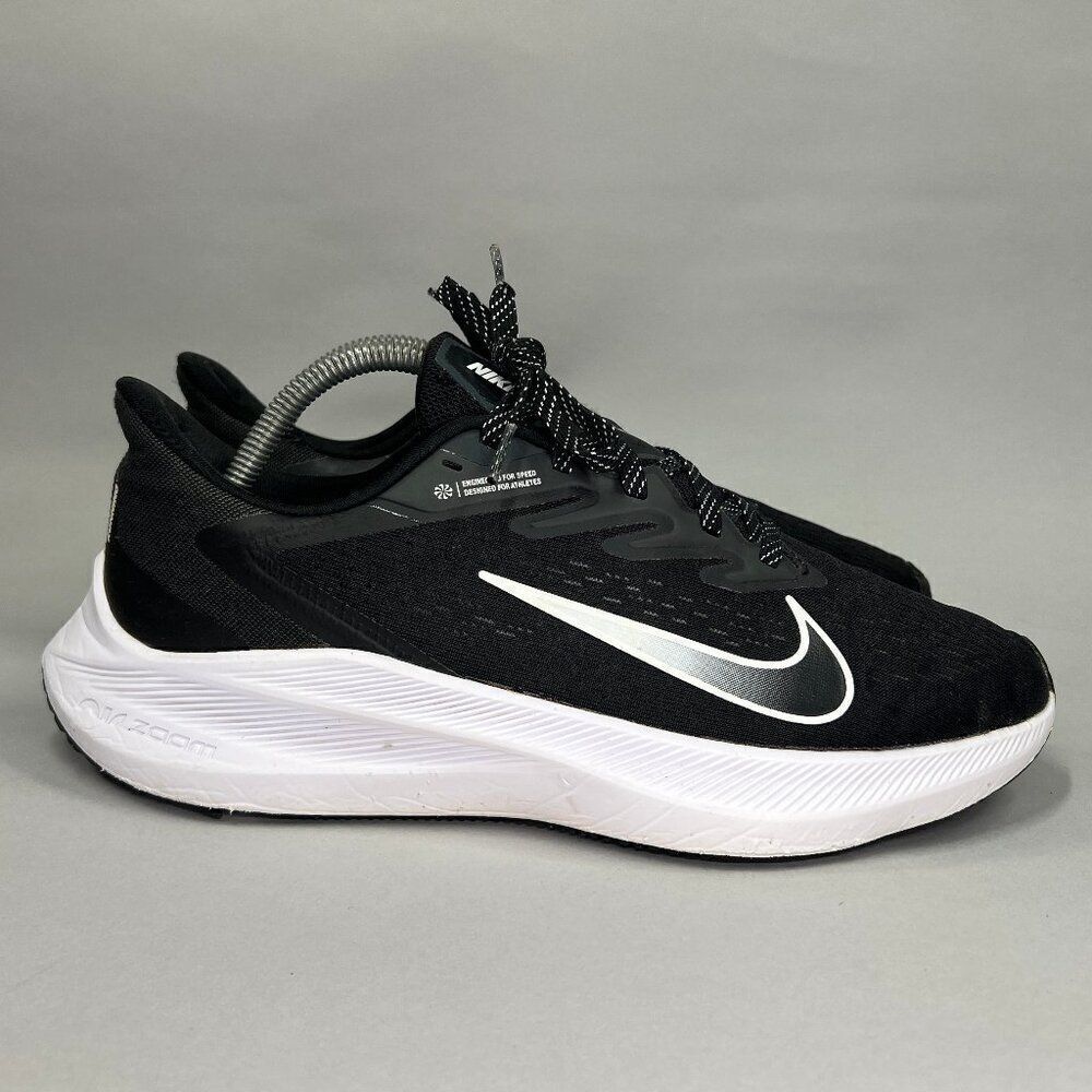 Nike Men's Size 9 Zoom Winflo 7 Running Shoes